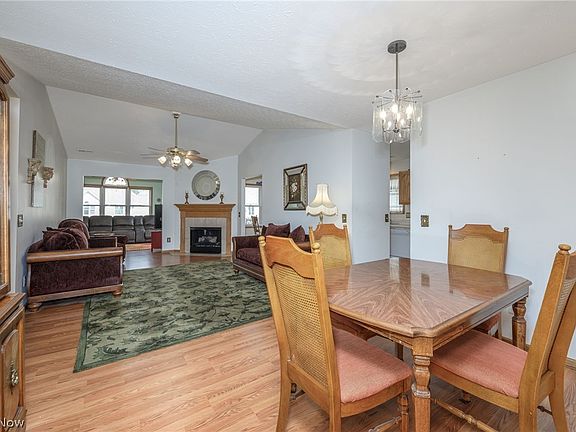 4th image of 1432 Waters Edge Dr