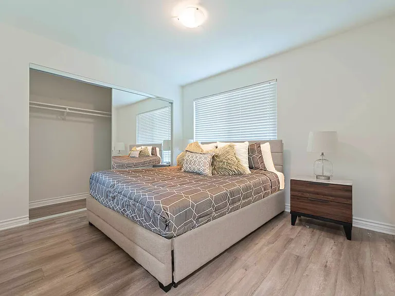 6630 Elmhurst Dr — Photo 9