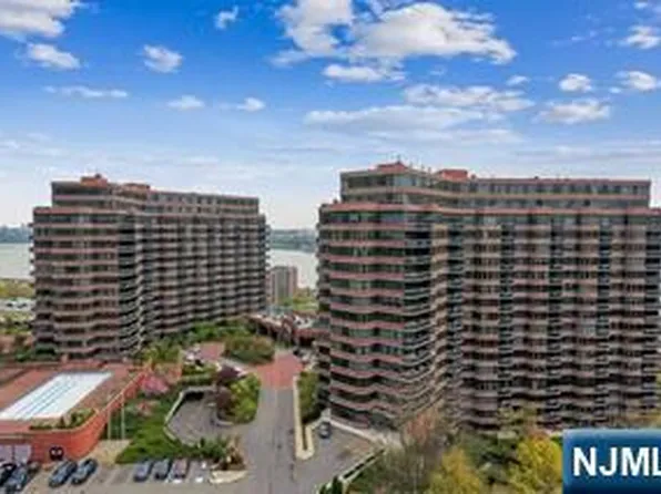 100 Carlyle #16-J/K, Cliffside Park, NJ 07010