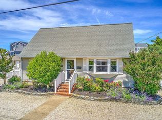 249 W 16th St, Ship Bottom, NJ 08008