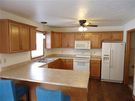 3rd image of 114 Park Ln