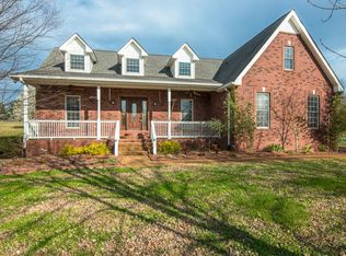 419 Buddy Rd, Burns, TN 37029
