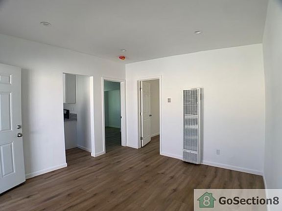 4th image of 1148 E Century Blvd #1/2