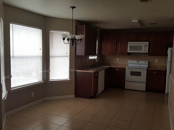 5th image of 4908 Mikey Dr