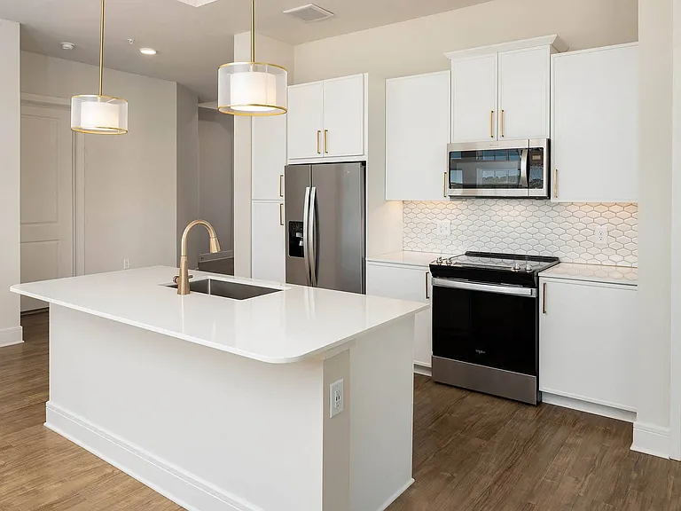 Chamblee City Heights Apartments — Photo 24
