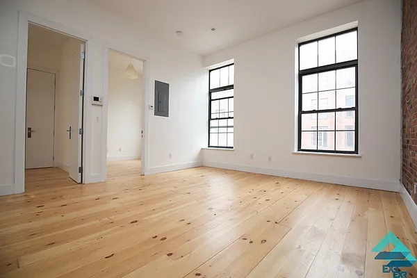 Rented by EXR | media 1