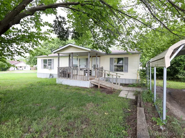 1019 W 17th St, Sulphur, OK 73086
