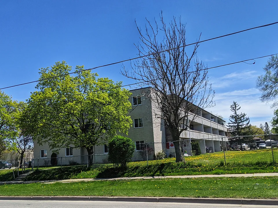 321 Pond Mills Rd #301
