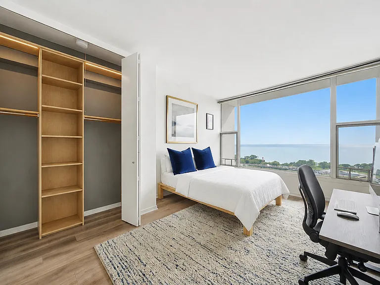3200 N Lake Shore Dr #2102 — Photo 14