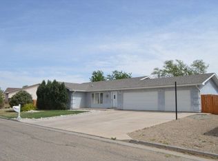 1004 Willow Valley Dr, Lamar, CO 81052