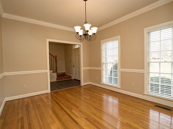 5th image of 4804 Deer Pointe Ct