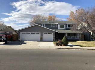 2935 Round Mountain Rd, Sparks, NV 89434