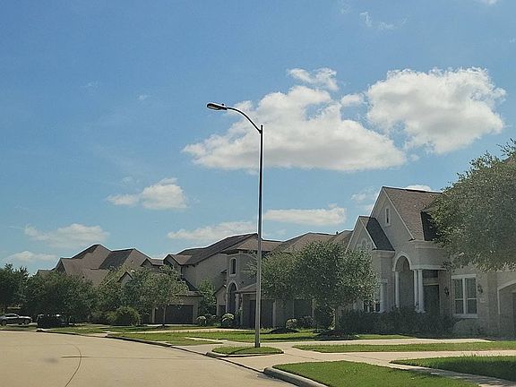 5th image of 2826 Hollingsworth Pine Ln