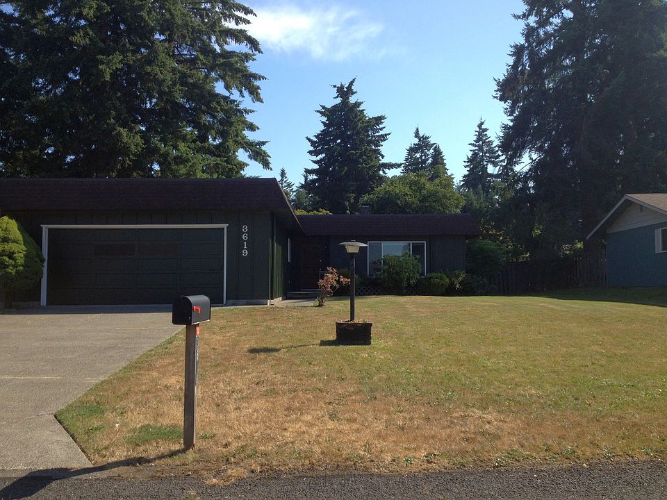1st image of 3619 Surrey Dr NE