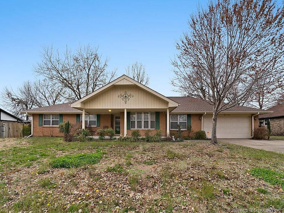 1st image of 1501 N Choctaw Pl