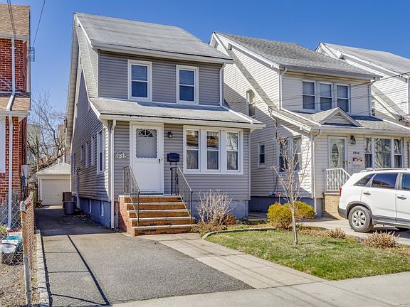 2nd image of 8922 220th St