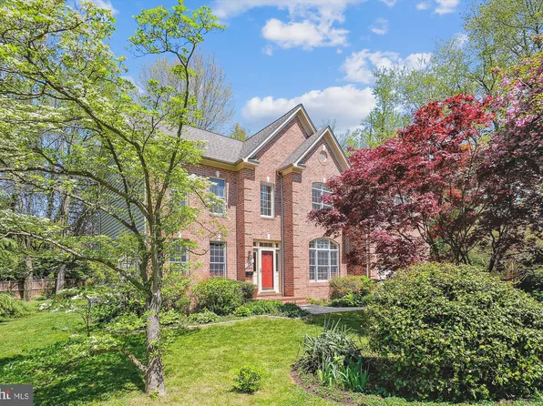 3318 Wilkins Dr, Falls Church, VA 22041