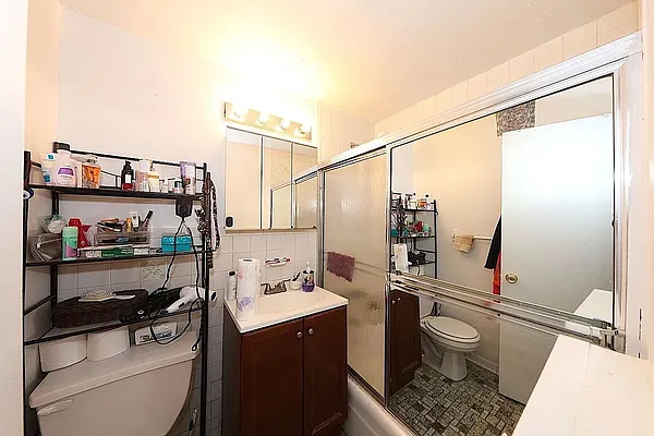 Rented by Keller Williams NYC | media 17