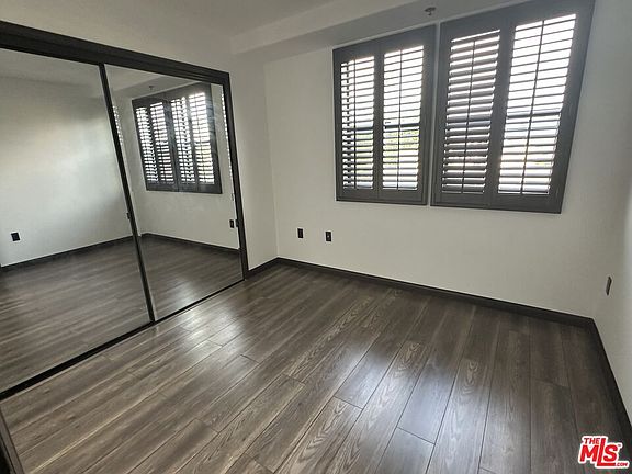 4th image of 520 S Kingsley Dr APT 406
