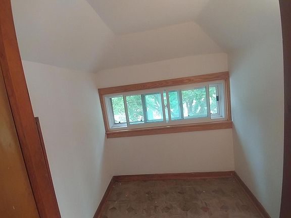 3rd image of 4952 S Karlov Ave #2