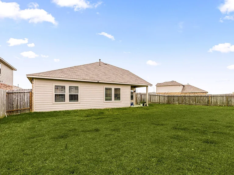 5326 Shady Olive St — Photo 37