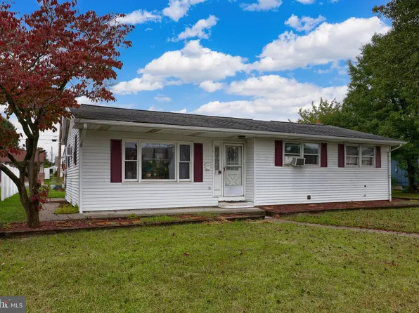 311 W Arch St, Fleetwood, PA 19522