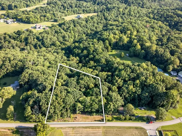 5855 Fisher Grove Rd, Greenbrier, TN 37073