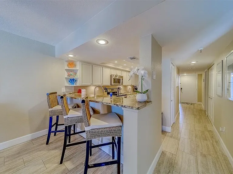 17980 Gulf Blvd #402 — Photo 5