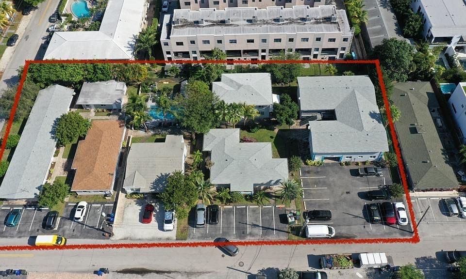 1st image of 828 NE 17th Avenue