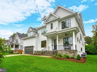 3206 N Kensington St, Arlington, VA 22207