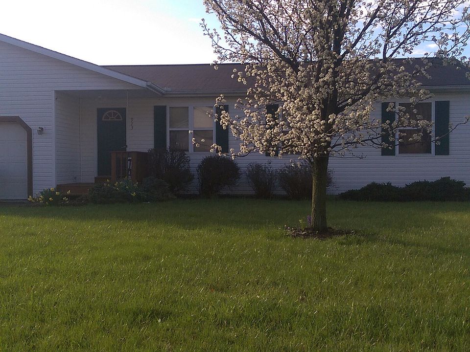 1st image of 973 Nadine Dr