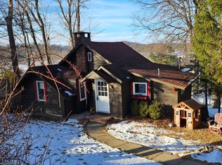 98 Springbrook Trl, Sparta, NJ 07871