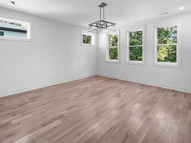 2321A Carter Ave — Photo 6