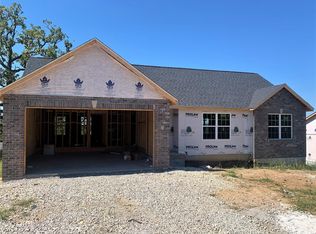 7 Kensington Dr, Union, MO 63084