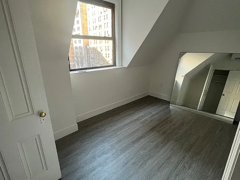 620 W End Ave #5A — Photo 2