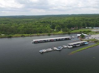 4034 Springwater Cir, Crossville, TN 38572