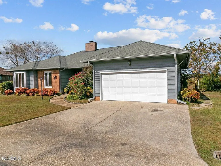 867 Castleberry Ct — Photo 45