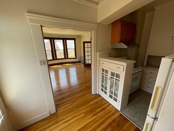 4th image of 405 6th Ave APT 9