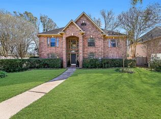 303 Melodywood Dr, Friendswood, TX 77546