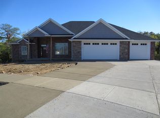 4028 Newbury Ln, Springfield, IL 62711