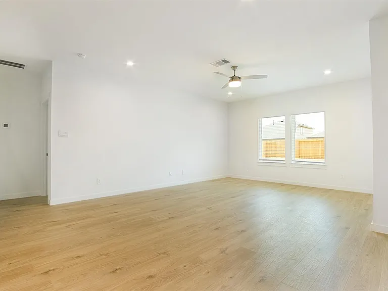 31707 Theodore Bend Dr — Photo 12