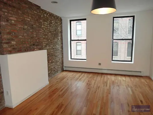 Rented by Brownstone Real Estate | media 10