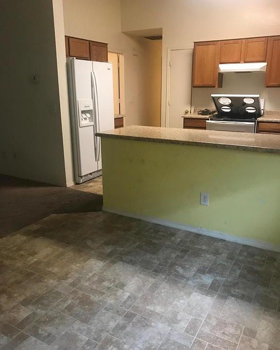 1st image of 37037 W Bello Ln