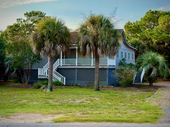 2863 Middle St, Sullivans Island, SC 29482