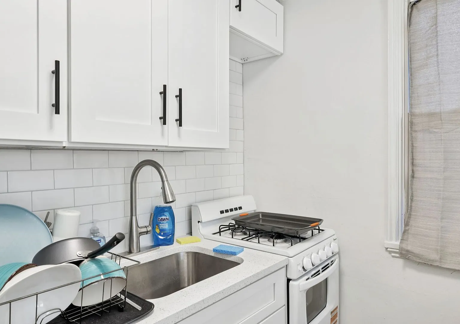 Charming 1, 2, and 3-Bedroom Townhomes in a Quiet Pittsburgh Neighborhood — Photo 3
