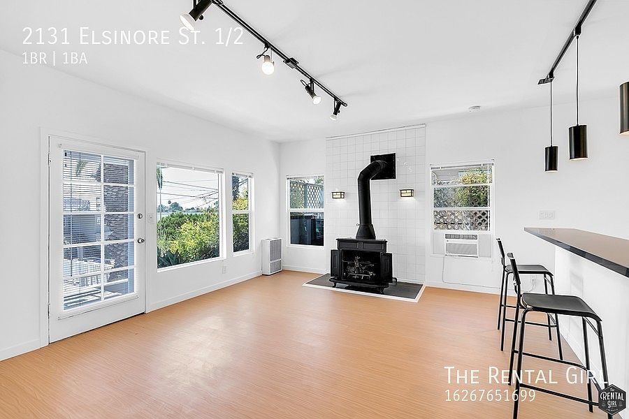 1st image of 2131 Elsinore St #1/2