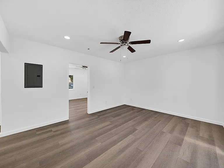1709 Sichel St #1711-1/2 — Photo 11