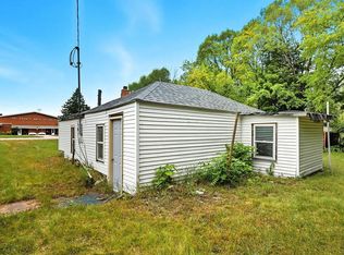 300 S West St, Plainfield, WI 54966