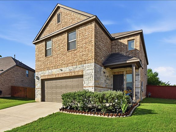 2nd image of 294 Thornless Cir