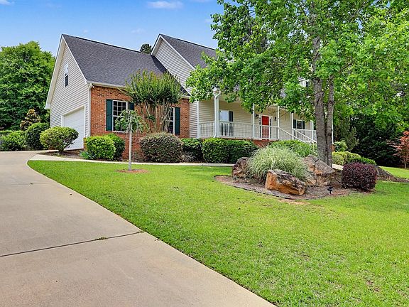 4th image of 145 Emily Cir NW